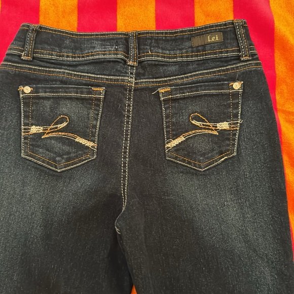 Gabby Lowrise Flare Jeans - Picture 3 of 5